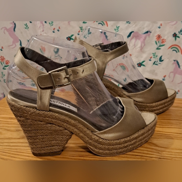 Castaner Metallic Gold Silk & Jute Wedge Boho Neutral Peep Toe Heel Shoe SZ 38 - Picture 1 of 9